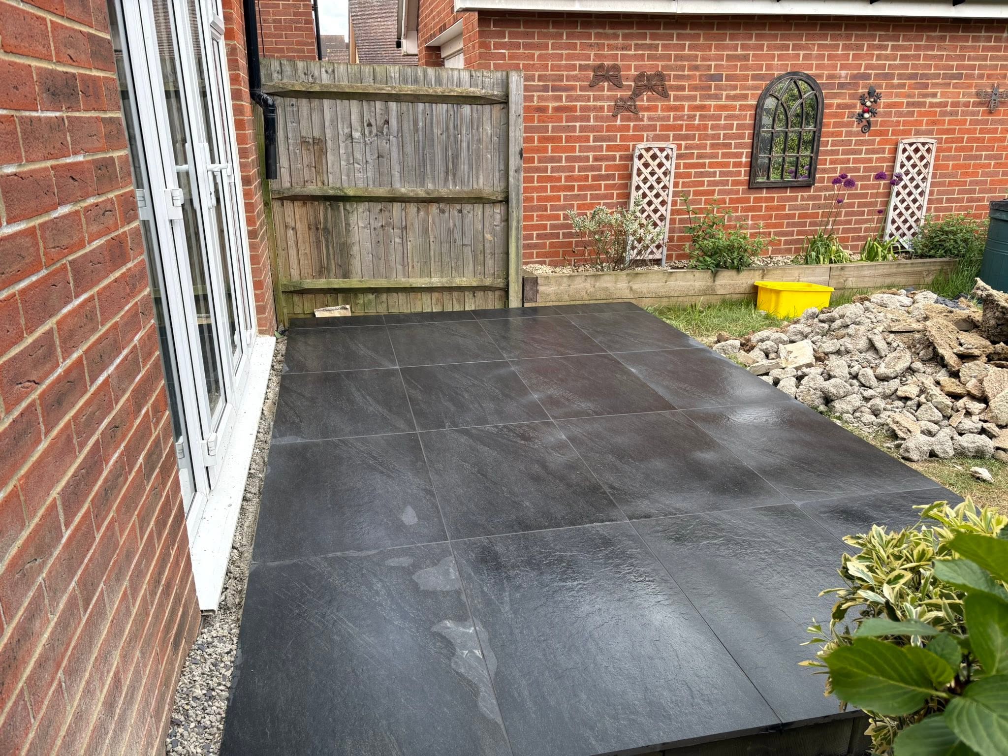 Anthracite Porcelain Patio & Paths with Charcoal Grout in Maidstone
